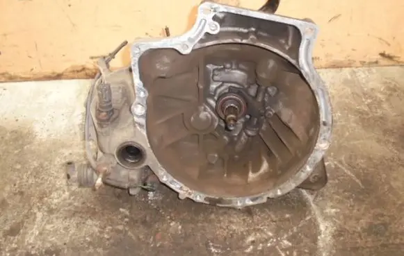 Mazda Demio Manual 4 speed gearbox 