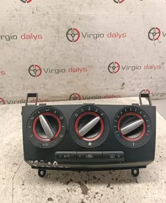Mazda 3 I Climate control unit C7723
