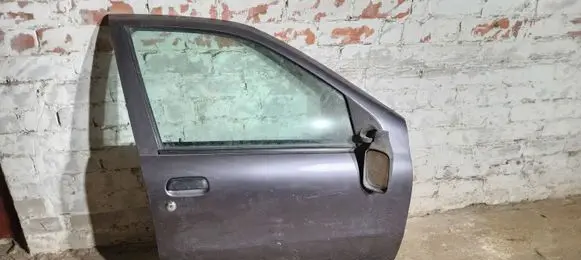 Fiat Punto (176) Front door