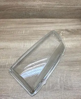 Peugeot 306 Headlight lense 0013010404