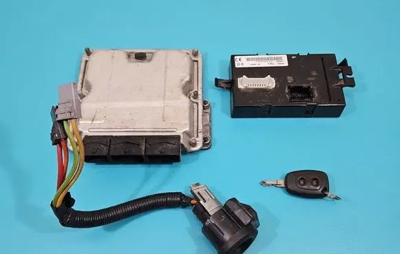 Renault Trafic II (X83) Engine control unit/module ECU 0281010632 IMPRK1499368
