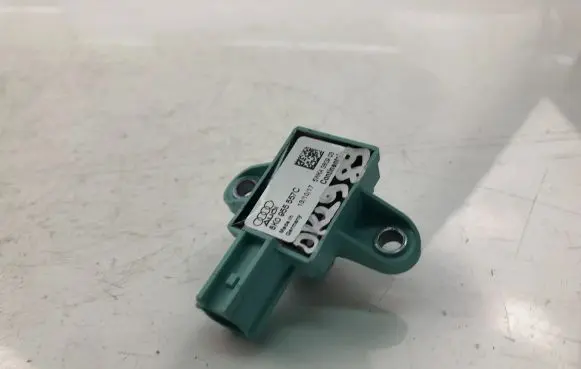 Audi Q5 SQ5 Airbag deployment crash/impact sensor 8K0955557C
