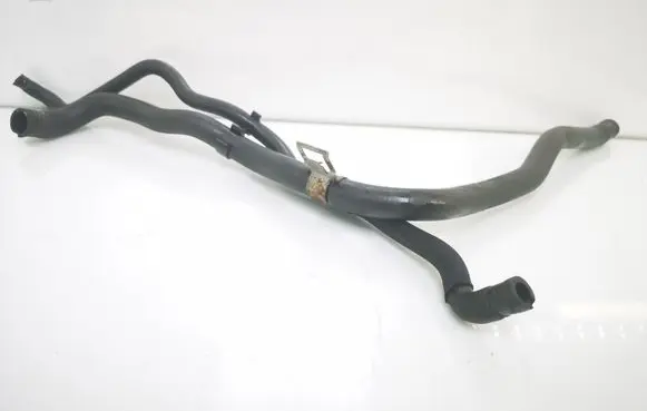 Opel Zafira B Engine coolant pipe/hose 13117574 643293970