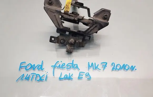 Ford Fiesta Engine bonnet/hood lock/catch