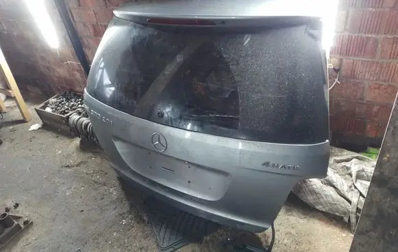 Mercedes-Benz ML W164 Tailgate/trunk/boot lid