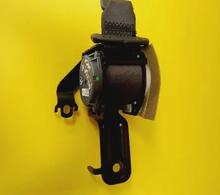 Mazda 6 Roof seat belt G0A92