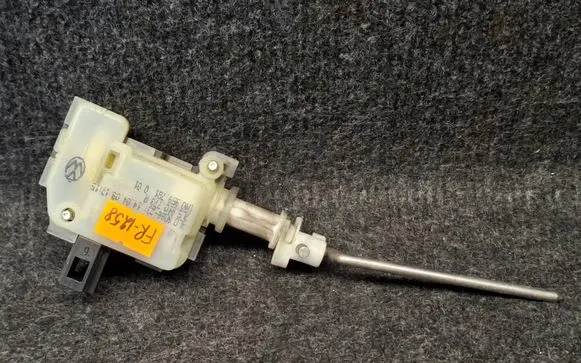 Porsche Cayenne (9PA) Fuel tank cap lock motor 7L5810773A