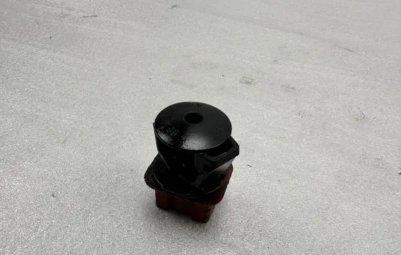 Mercedes-Benz S W222 Radiator mount bracket A0009912195