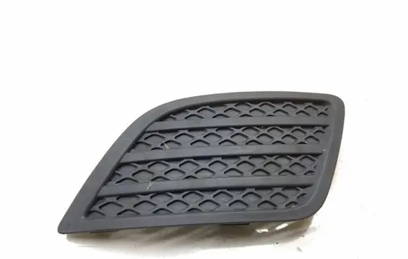 Ford Fiesta Front bumper lower grill 6s6119953ad K3529