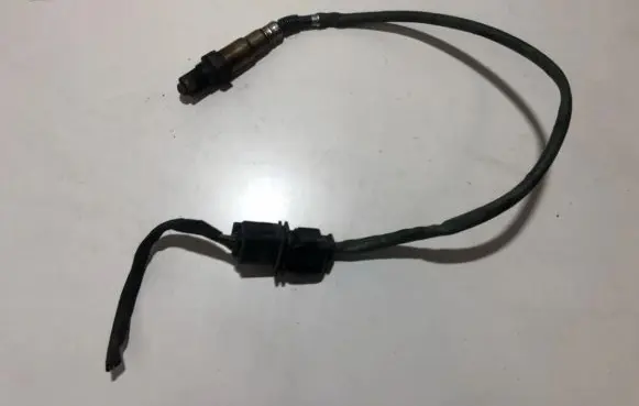 Mercedes-Benz C AMG W204 Lambda probe sensor 0035427018 0s000710t118