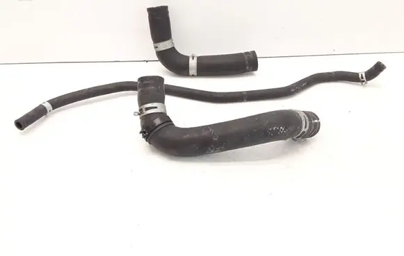 Toyota RAV 4 (XA40) Engine coolant pipe/hose