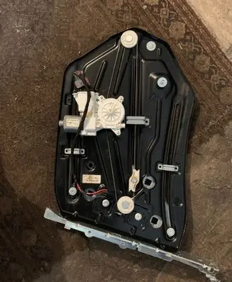 Opel Astra H Front window lifting mechanism without motor