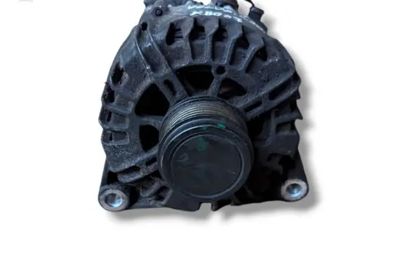 Volvo C30 Generator/alternator TG15C186 30659390