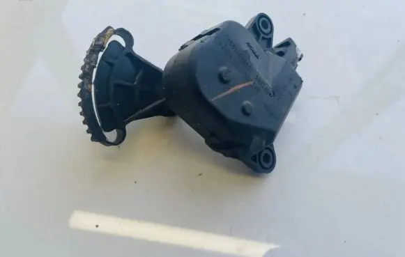 Chrysler Pacifica Air flap motor/actuator 04885465aa 28024e