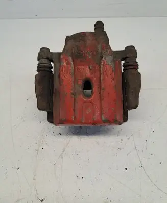 Toyota Prius (NHW20) Front brake caliper
