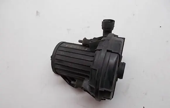 BMW 6 E63 E64 Secondary air pump 7527600