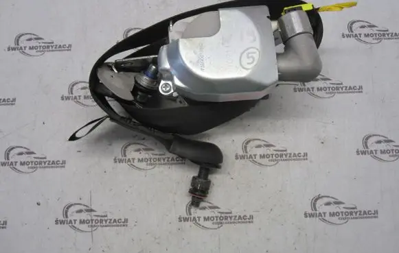 Hyundai i40 Front seatbelt