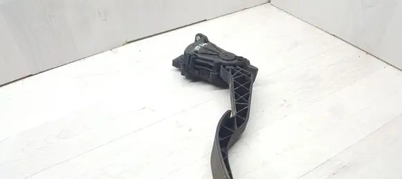 Alfa Romeo 159 Accelerator throttle pedal 60695128