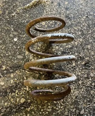 Jeep Cherokee Rear coil spring