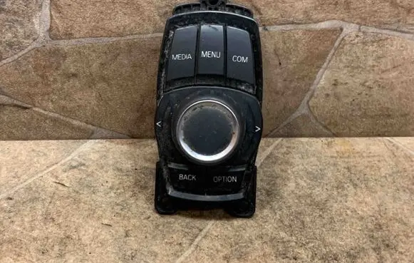 BMW 2 F46 Head unit multimedia control 6802932