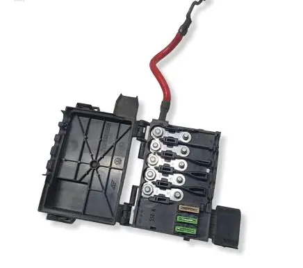 Volkswagen Transporter - Caravelle T4 Fuse module 7D0937550A