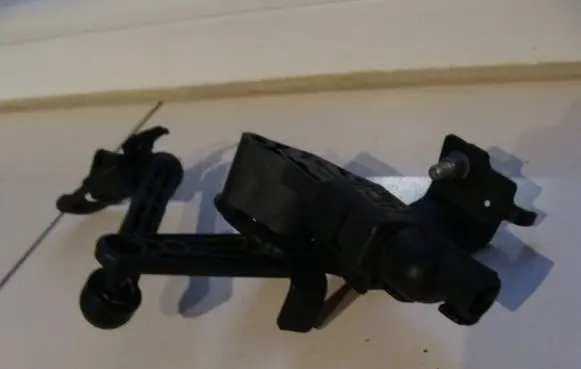 Rear air suspension level height sensor