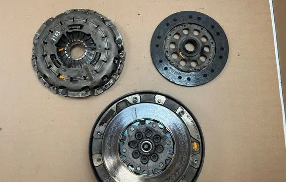 BMW 5 F10 F11 Clutch set kit 7603849 7567839 7594958