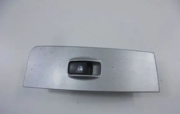 Hyundai Matrix Electric window control switch 93580-17000
