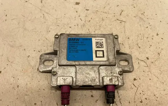 BMW X3 G01 Aerial antenna amplifier 9128982 21889810