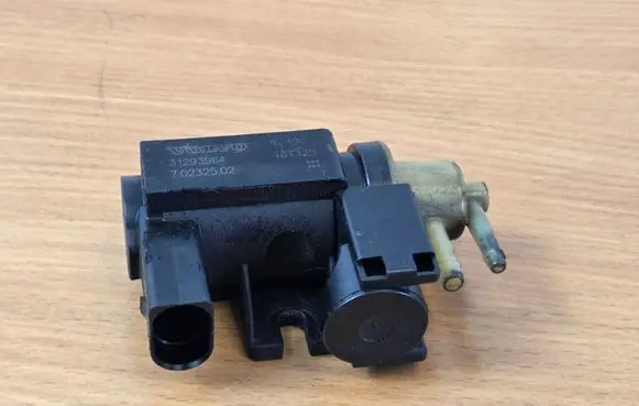 Volvo XC60 Turbo solenoid valve 31293964 70232502
