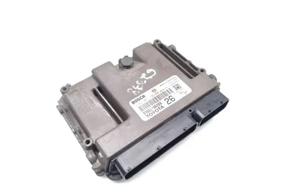 Toyota RAV 4 (XA40) Engine control unit/module 89661-0R260 0281031795