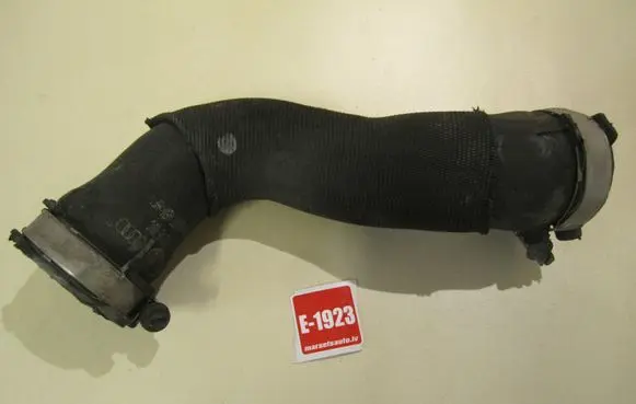 Audi A6 S6 C6 4F Intercooler hose/pipe 4F0145709C