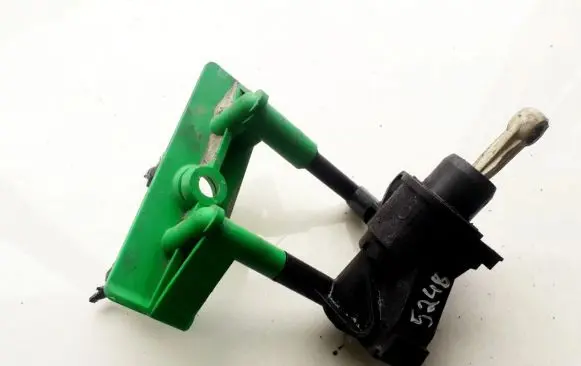 Ford Focus Clutch master cylinder 1905