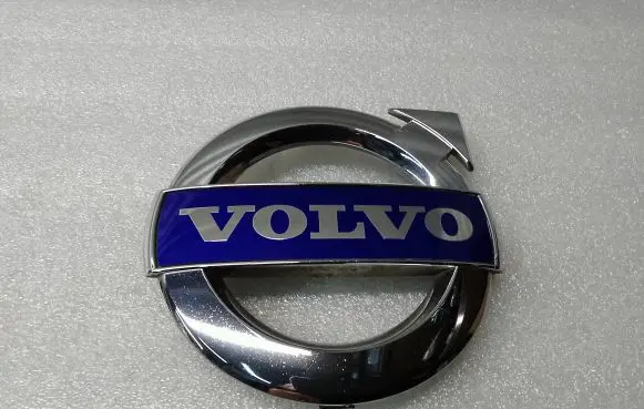 Volvo V60 Manufacturer badge logo/emblem 31383509 31383031