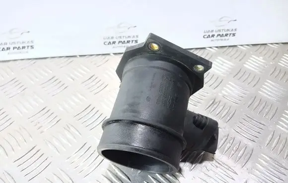 Nissan Primera Mass air flow meter 0281002207 226807F400