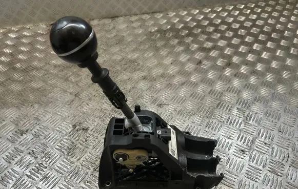 Fiat 500X Gear selector 