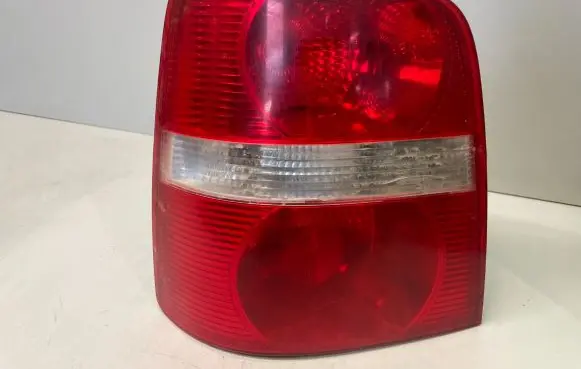 Volkswagen Touran I Rear/tail lights 1T0945095