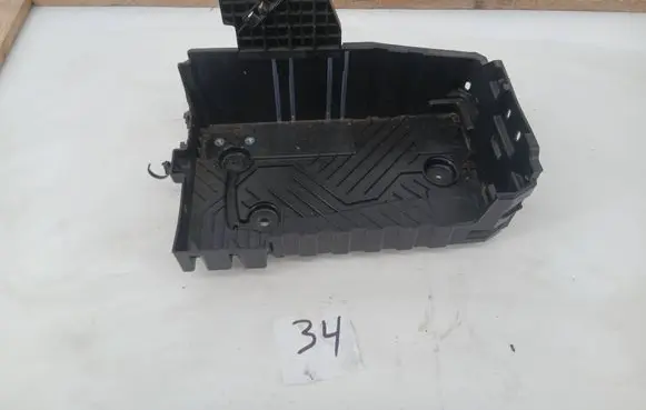 Peugeot 2008 II Battery box tray 9823533180