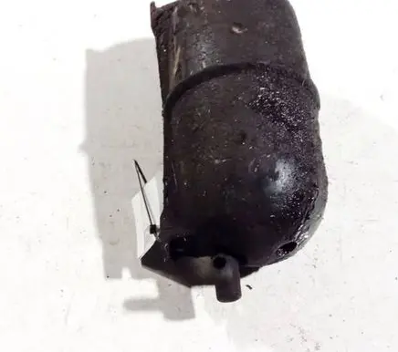Vacuum air tank