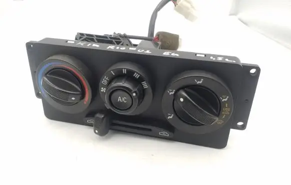 KIA Rio Climate control unit 04L05