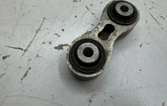 Tesla Model S Rear upper control arm/wishbone 102142200B 920431173