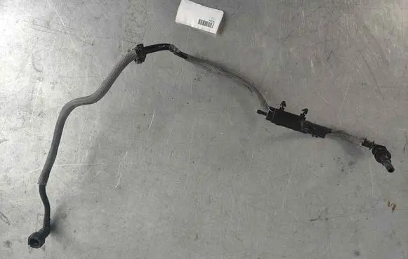 Volvo V50 Fuel line/pipe/hose 96356