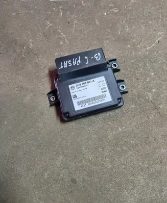 Volkswagen PASSAT B6 Hand brake control module 3C8907801A 16919901C