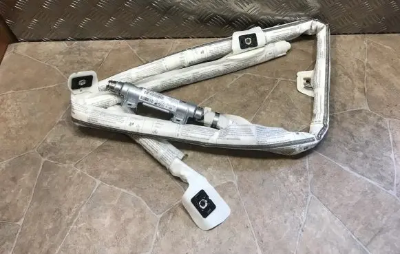 Mercedes-Benz CLS C218 X218 Roof airbag 2188600102