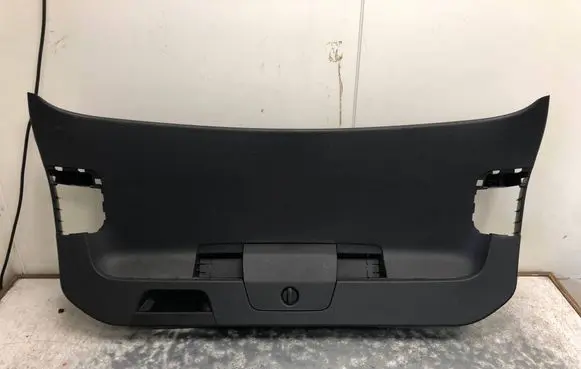 Volkswagen PASSAT B8 Tailgate trim 3G9867605BILI 3G9867605