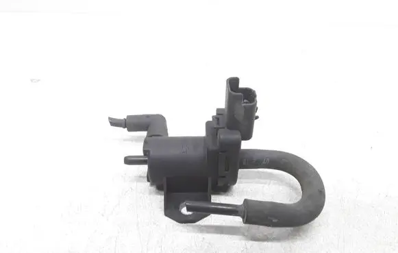 Volvo V40 Vacuum valve 9688124580