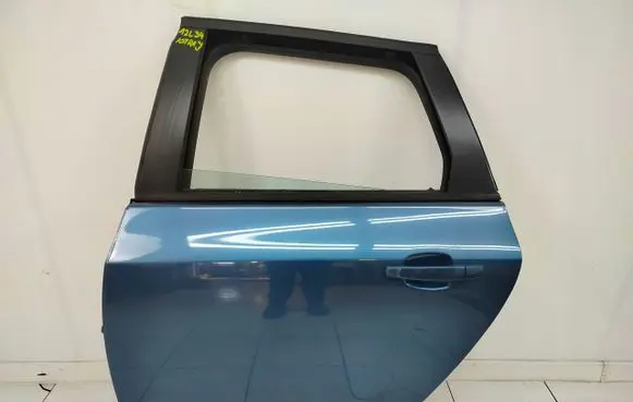 Opel Astra J Rear door 