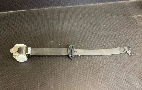 BMW X1 E84 Front seatbelt 34058428A WX0WY346 2991282