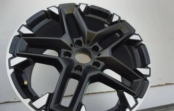 Mercedes-Benz G W463 2nd Gen R20 alloy rim A4634013700