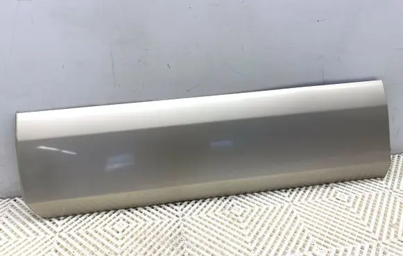 Toyota Land Cruiser (FJ75) Front door trim (molding) 
